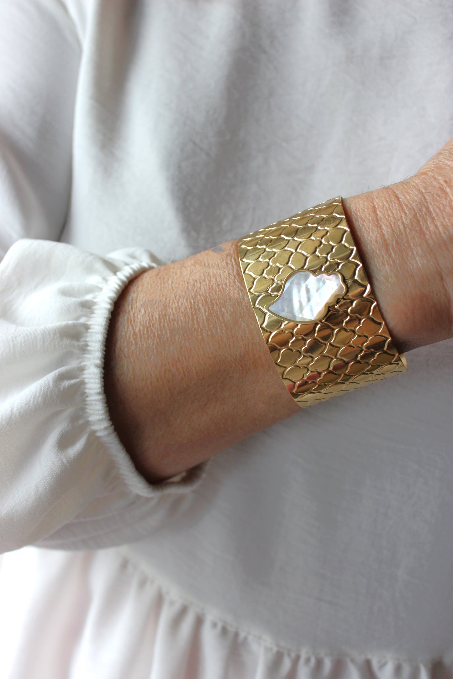 Pulseira Coração de Viana Branco | Dourado